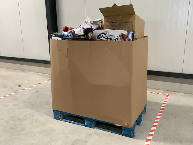 Pallet speelgoed - afbeelding 1 van  8