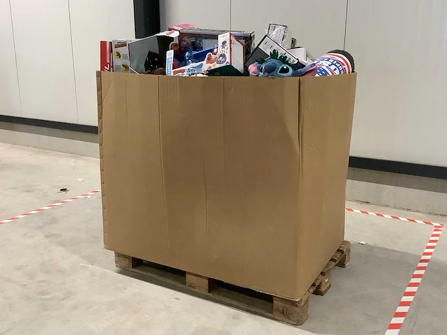 Pallet speelgoed - afbeelding 1 van  8