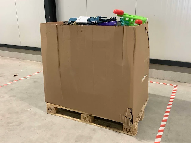 Pallet speelgoed - afbeelding 1 van  8