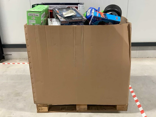Pallet speelgoed - afbeelding 2 van  9