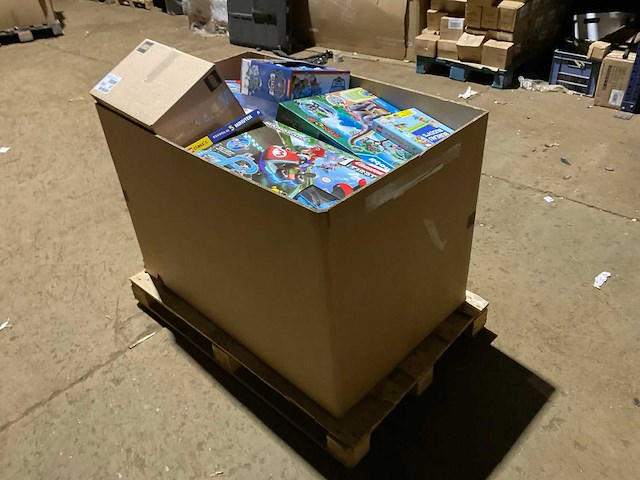 Pallet speelgoed - afbeelding 2 van  10