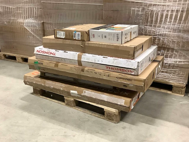 Pallet televisie - 7 items - afbeelding 1 van  8