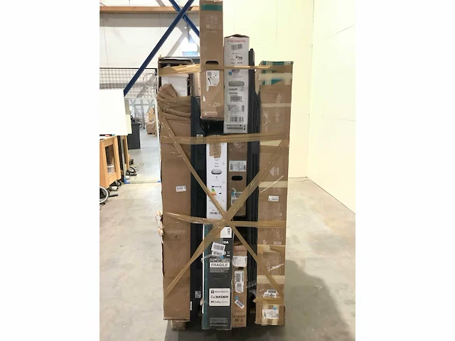 Pallet televisies retourgoederen - 11 items - afbeelding 3 van  9