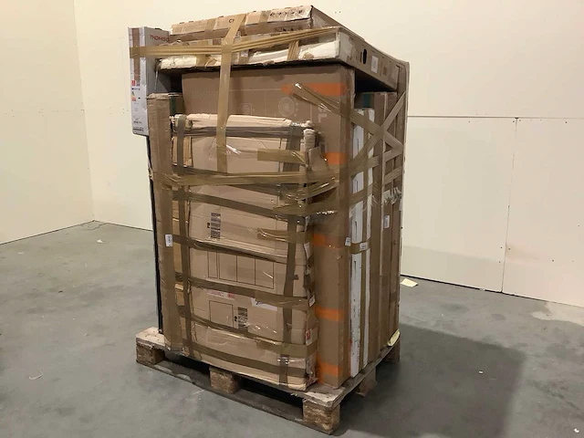 Pallet televisies retourgoederen - 11 items - afbeelding 1 van  8