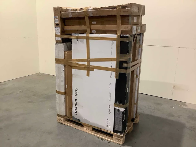 Pallet televisies retourgoederen - 12 items - afbeelding 1 van  6