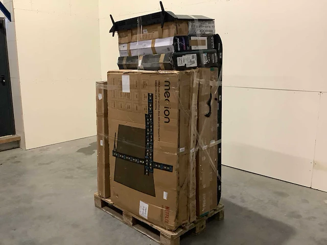 Pallet televisies retourgoederen - 12 items - afbeelding 1 van  7