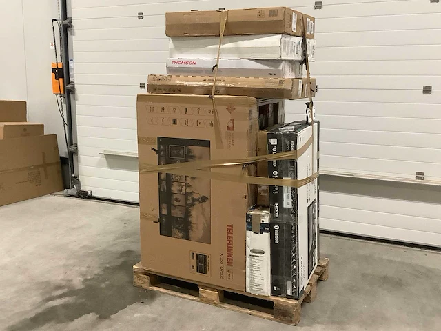 Pallet televisies retourgoederen - 12 items - afbeelding 1 van  7