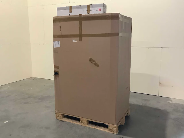 Pallet televisies retourgoederen - 17 items - afbeelding 1 van  9