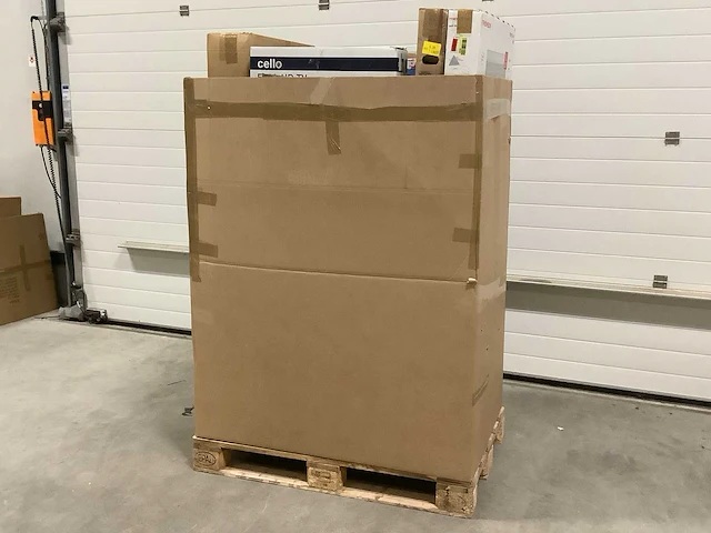 Pallet televisies retourgoederen - 23 items - afbeelding 1 van  6