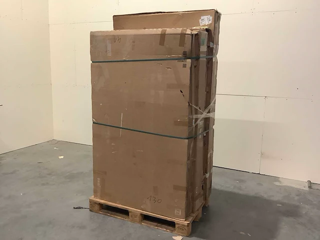 Pallet televisies retourgoederen - 4 items - afbeelding 1 van  6