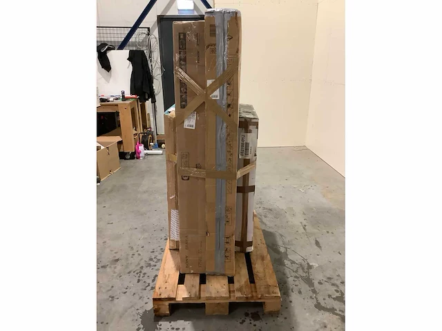 Pallet televisies retourgoederen - 4 items - afbeelding 4 van  7