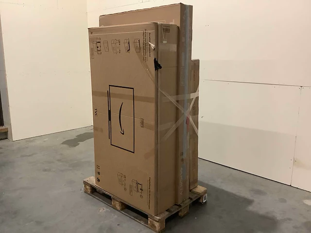 Pallet televisies retourgoederen - 4 items - afbeelding 1 van  7