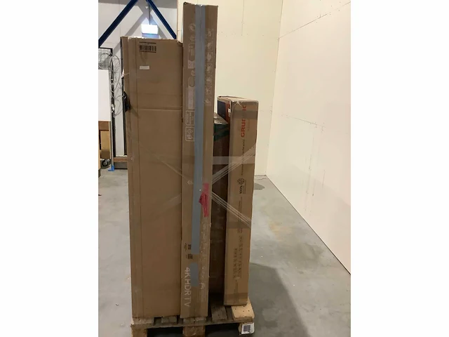 Pallet televisies retourgoederen - 4 items - afbeelding 3 van  7
