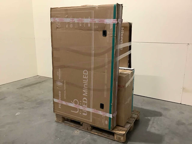 Pallet televisies retourgoederen - 4 items - afbeelding 1 van  5