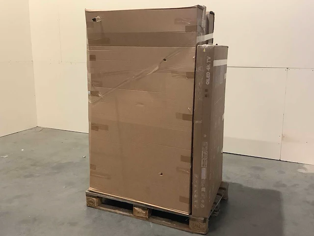 Pallet televisies retourgoederen - 6 items - afbeelding 1 van  6