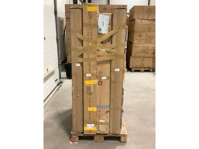 Pallet televisies retourgoederen - 6 items - afbeelding 3 van  5
