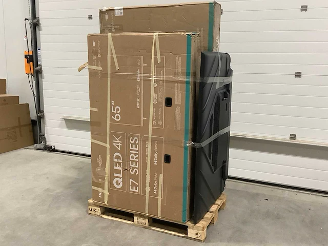 Pallet televisies retourgoederen - 6 items - afbeelding 1 van  5