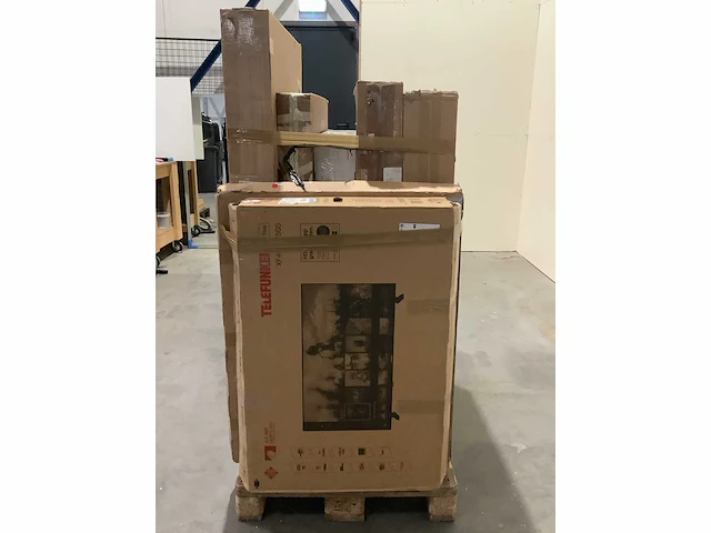 Pallet televisies retourgoederen - 7 items - afbeelding 3 van  8