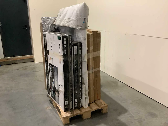Pallet televisies retourgoederen - 7 items - afbeelding 3 van  8