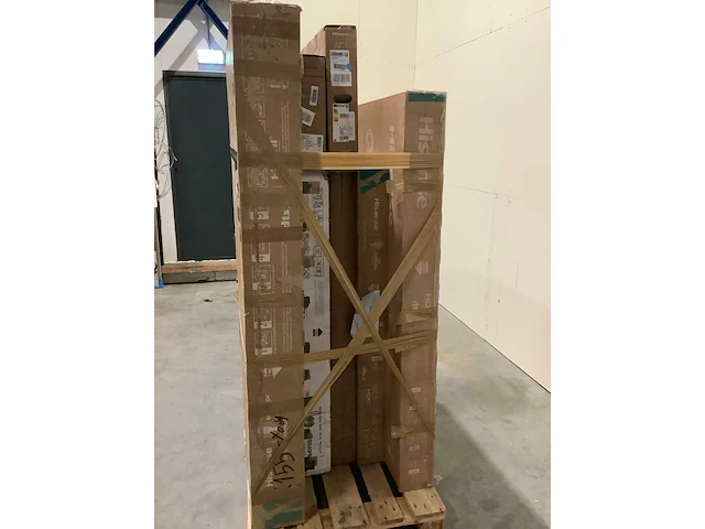 Pallet televisies retourgoederen - 7 items - afbeelding 3 van  7