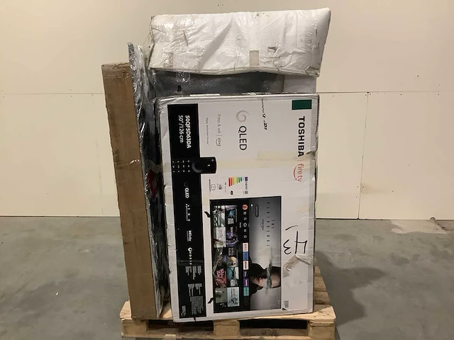 Pallet televisies retourgoederen - 7 items - afbeelding 2 van  8