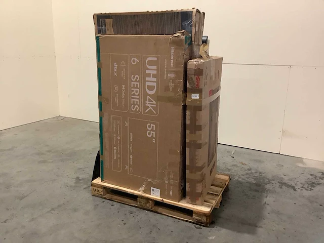 Pallet televisies retourgoederen - 7 items - afbeelding 1 van  9