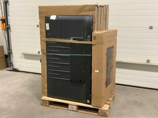 Pallet televisies retourgoederen - 7 items - afbeelding 1 van  6