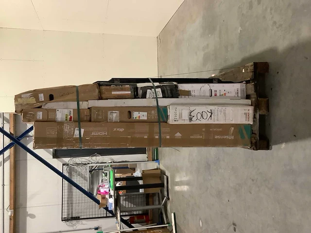 Pallet televisies retourgoederen - 7 items - afbeelding 3 van  6