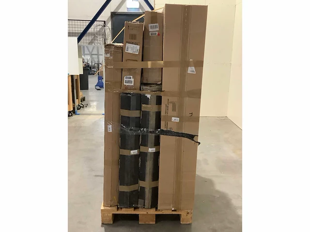 Pallet televisies retourgoederen - 8 items - afbeelding 3 van  8