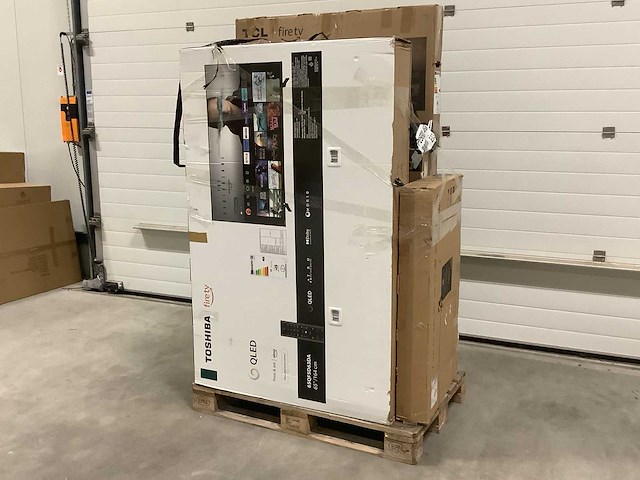 Pallet televisies retourgoederen - 8 items - afbeelding 1 van  7