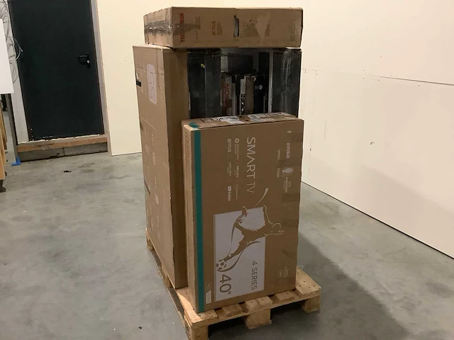 Pallet televisies retourgoederen - 8 items - afbeelding 3 van  8