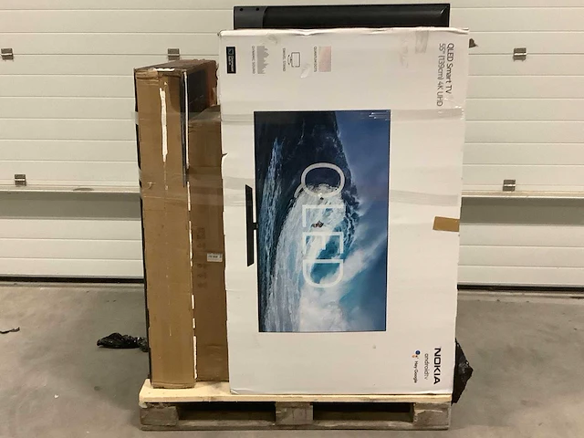 Pallet televisies retourgoederen - 8 items - afbeelding 2 van  6