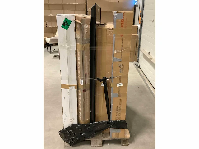Pallet televisies retourgoederen - 8 items - afbeelding 3 van  6