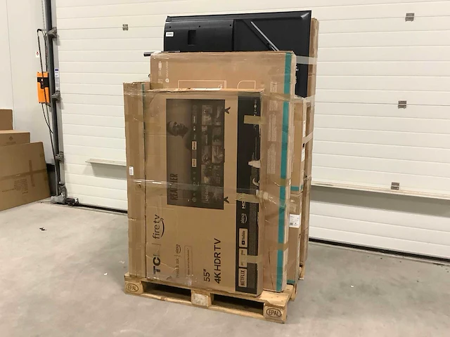 Pallet televisies retourgoederen - 8 items - afbeelding 1 van  7