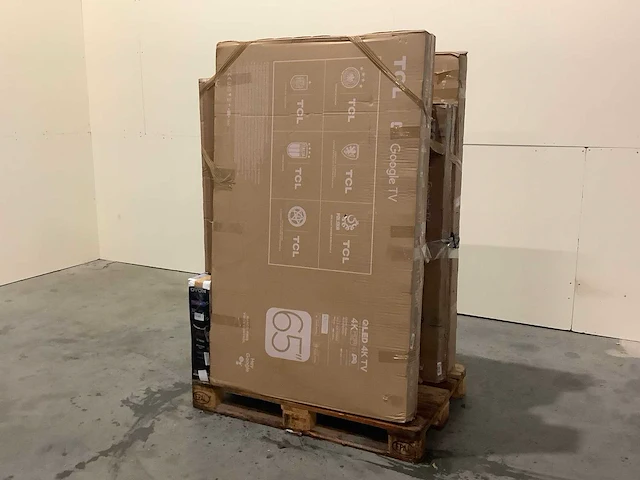Pallet televisies retourgoederen - 8 items - afbeelding 1 van  9