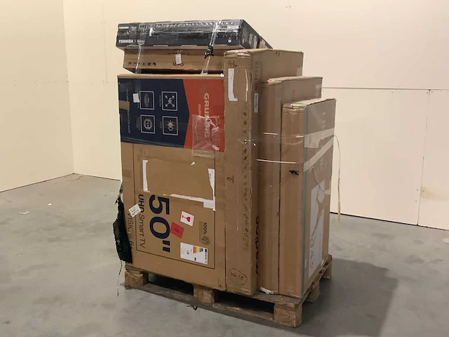 Pallet televisies retourgoederen - 9 items - afbeelding 1 van  8