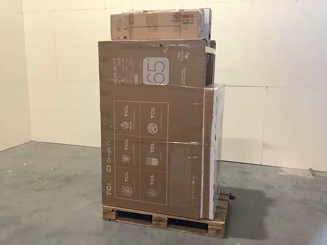 Pallet televisies retourgoederen - 9 items - afbeelding 1 van  8