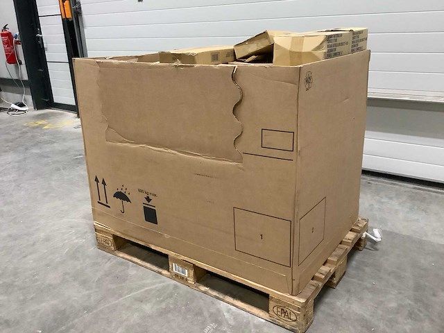 Pallet tuinslangen accessoires (930x) - afbeelding 1 van  8