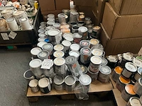 Pallet verf - afbeelding 1 van  8