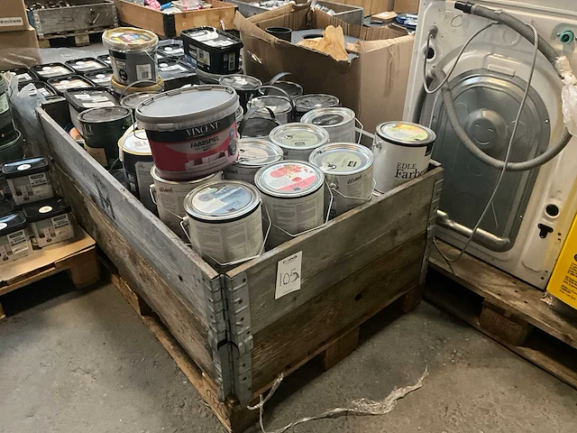 Pallet verf - afbeelding 1 van  9