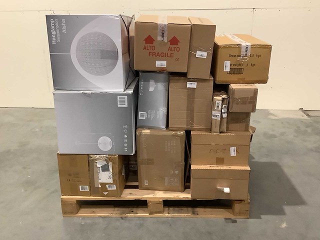 Pallet verlichting en kabels - afbeelding 2 van  9