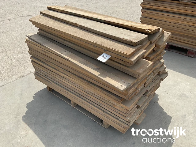 Pallet vuren planken - afbeelding 1 van  3