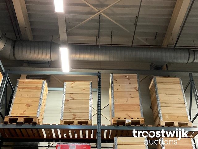 Pallet - afbeelding 1 van  4