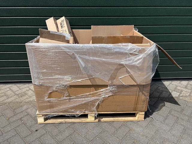 Palletbox bouwmarktartikelen - afbeelding 1 van  4