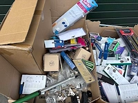 Palletbox bouwmarktartikelen - afbeelding 2 van  3