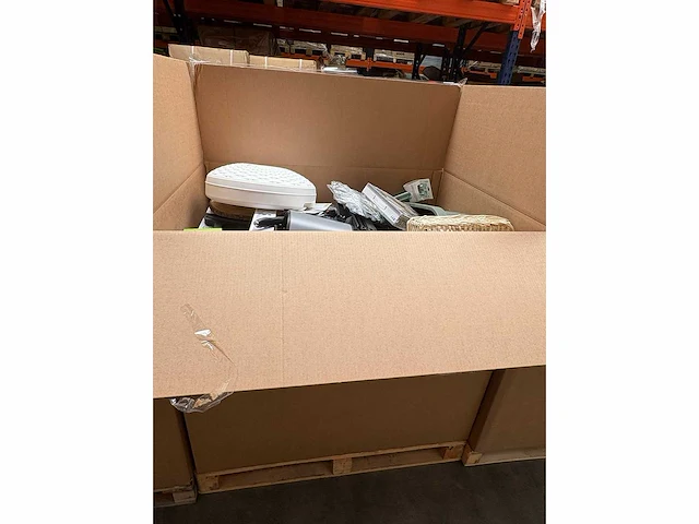 Palletbox magazijnopruiming - huis, tuin en keuken - afbeelding 1 van  2