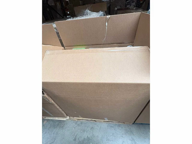 Palletbox magazijnopruiming - huis, tuin en keuken - afbeelding 1 van  2