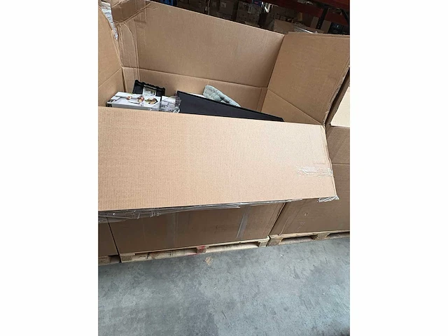 Palletbox magazijnopruiming - huis, tuin en keuken - afbeelding 1 van  2