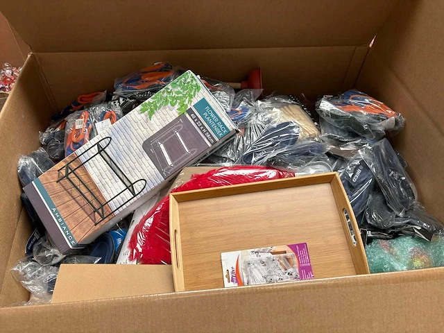 Palletbox magazijnopruiming - huis, tuin en keuken - afbeelding 2 van  2