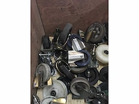 Palletbox met zwenkwielen - afbeelding 4 van  4